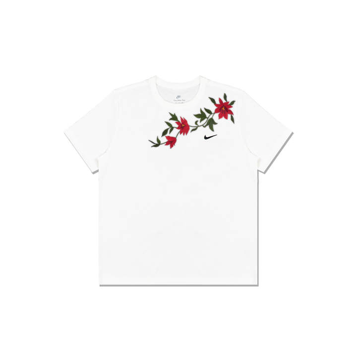 Nike Nike Sportswear T Shirts Men's White Crew Neck Moderate Straight Fit