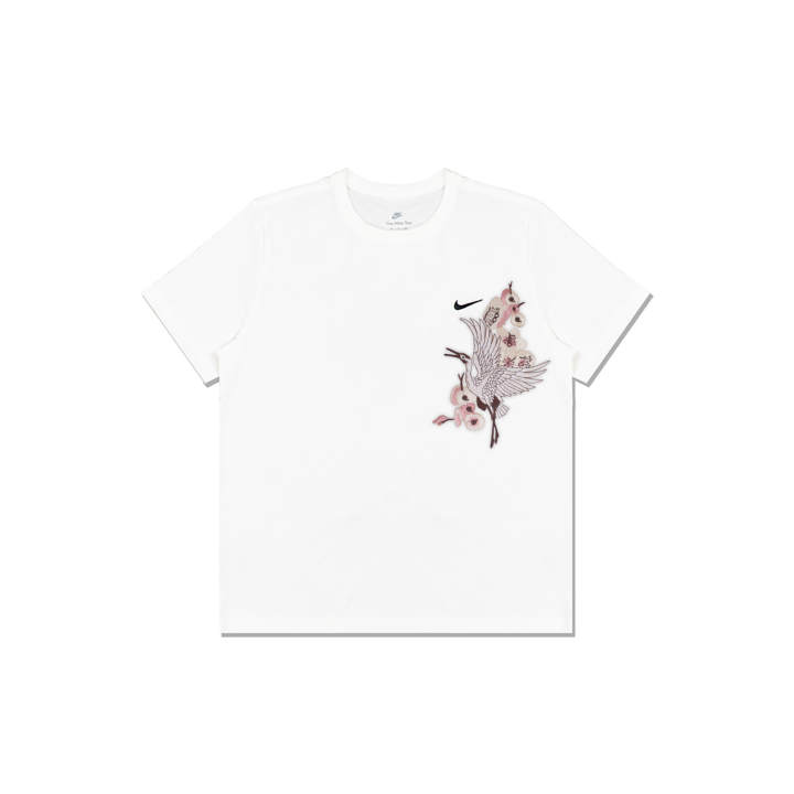 Nike Nike Sportswear T Shirts Men's White Crew Neck Moderate Straight Fit