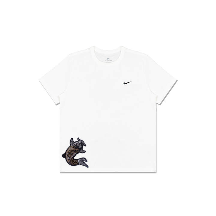 Nike Nike Sportswear T Shirts Men's White Crew Neck Moderate Straight Fit