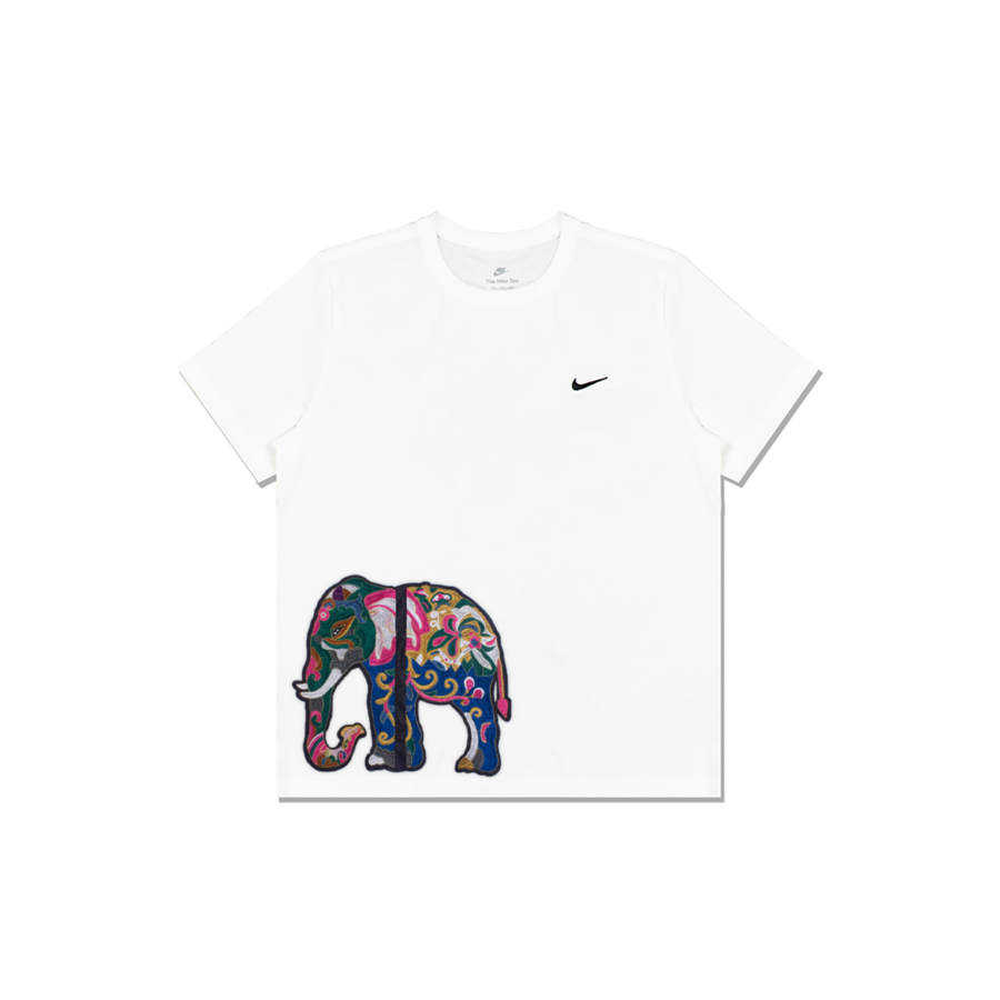 Nike Nike Sportswear T Shirts Men's White Crew Neck Moderate Straight Fit