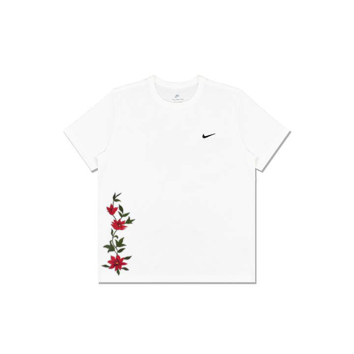 Nike Nike Sportswear T Shirts Men's White Crew Neck Moderate Straight Fit