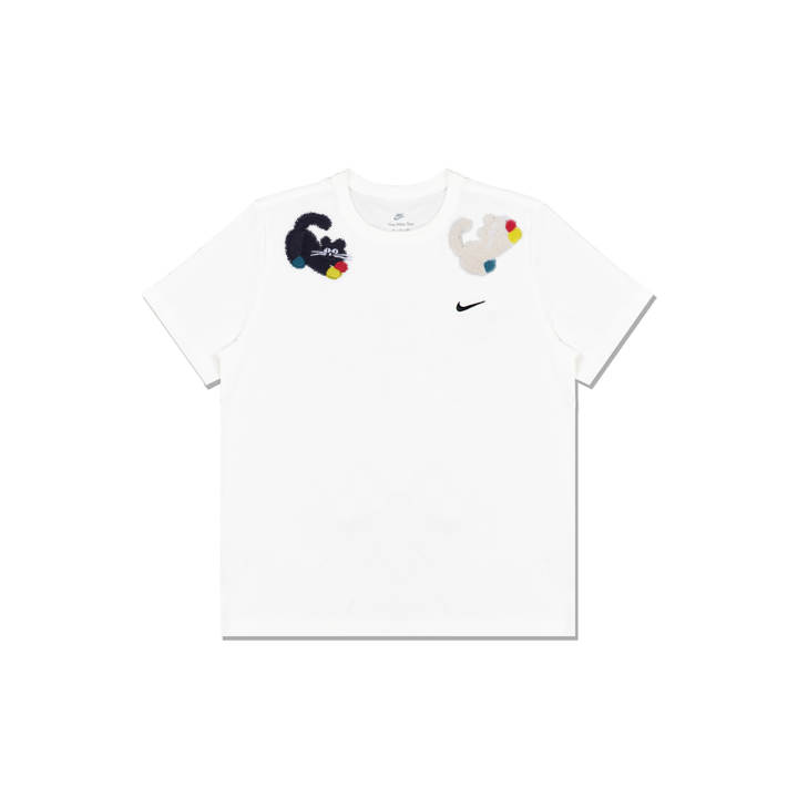 Nike Nike T Shirts Men's White Crew Neck Moderate Straight Fit
