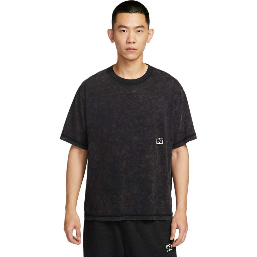 Nike Nike T Shirts Men's Black/Black Crew Neck Moderate Straight Fit