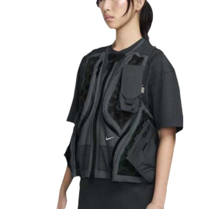 Nike Nike Vests Unisex Black V Neck Moderate Other