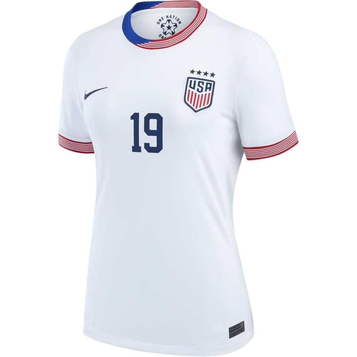 Nike Nike T Shirts Women's White Crew Neck Moderate Other