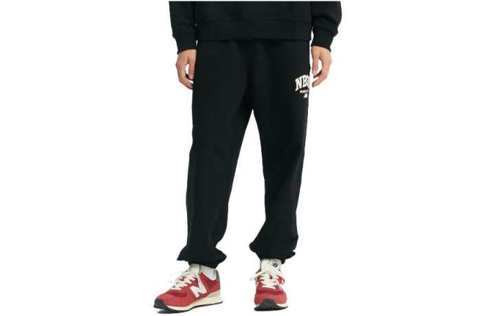New Balance New Balance Knitted Sweatpants Men's Black Moderate Cuffed Pants