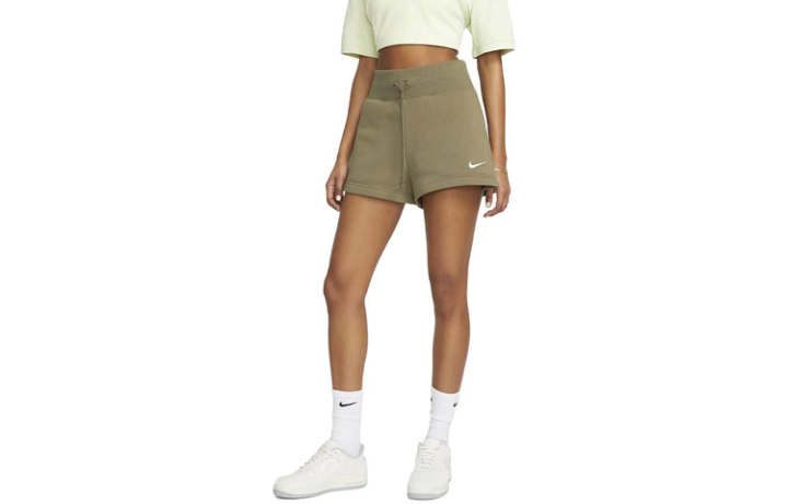 Nike Nike Casual Shorts Women's Olive Moderate