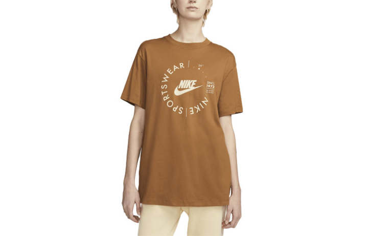 Nike Nike T Shirts Women's Ginger Yellow Crew Neck Moderate Straight Fit
