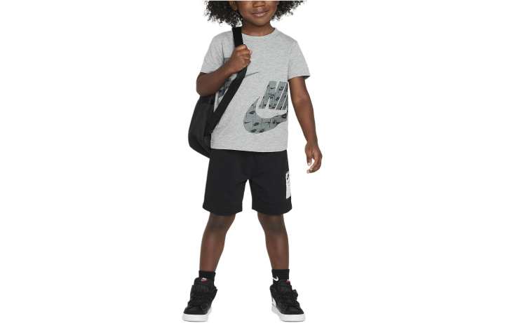 Nike Nike Baby Jumpsuits & Crawlers Crew Neck Moderate