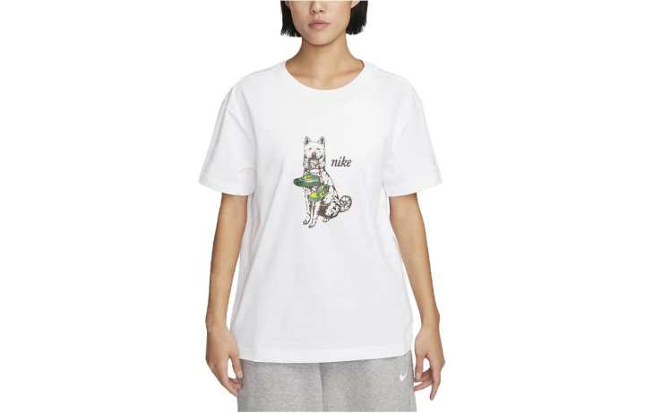 Nike Nike T Shirts Women's White Crew Neck Moderate Other