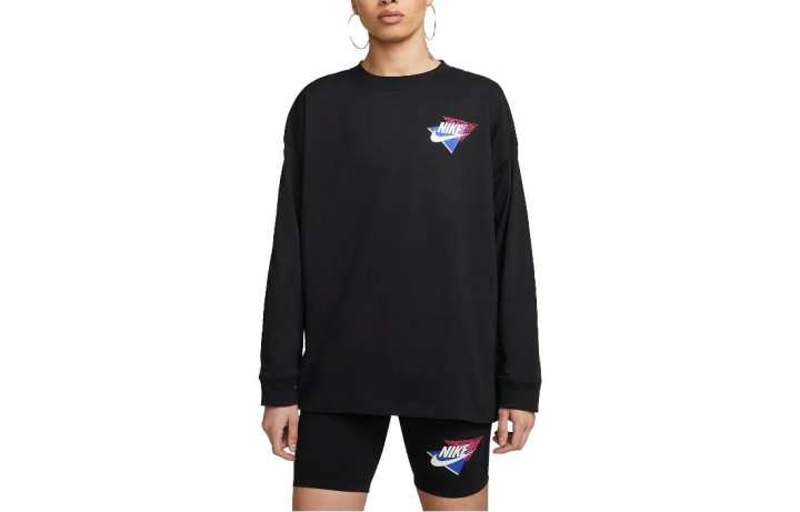 Nike Nike Sweatshirts Women's Black Crew Neck Moderate Other