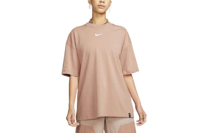 Nike Nike T Shirts Women's Sunset Red Crew Neck Moderate Straight Fit