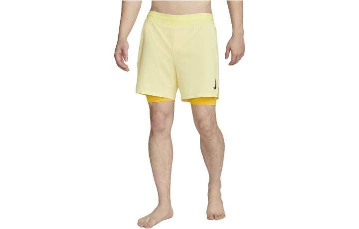 Nike Nike Casual Shorts Men's Yellow