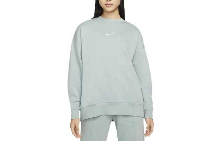 Nike Nike Sweatshirts Women's Blue Crew Neck Moderate