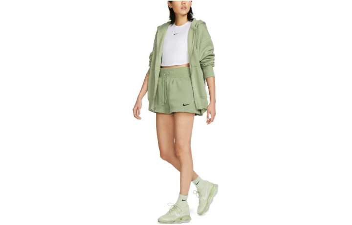Nike Nike Casual Shorts Women's Green Moderate