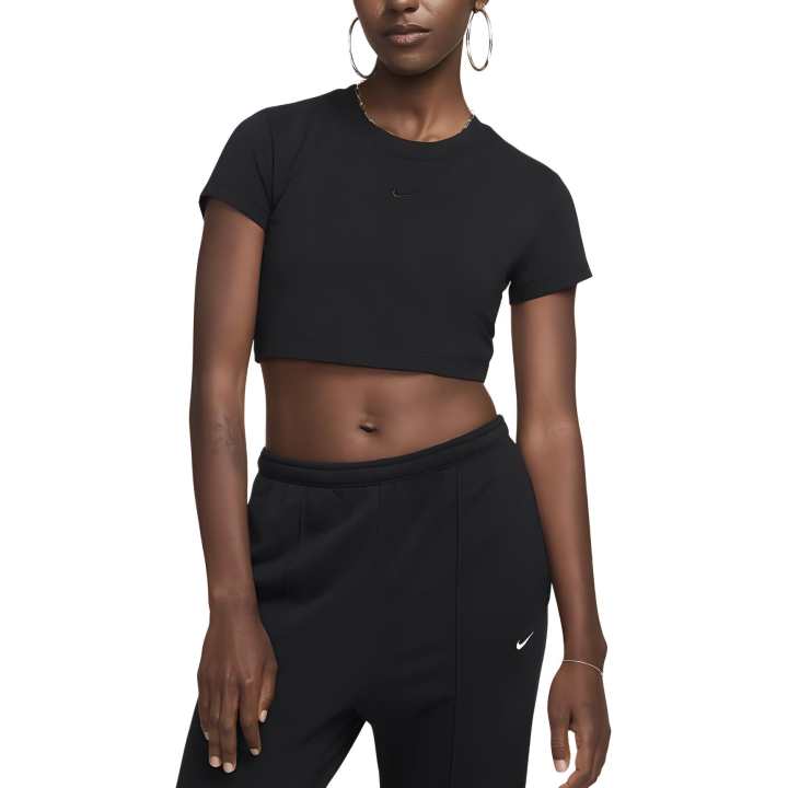 Nike Nike T Shirts Women's Black Crew Neck Moderate
