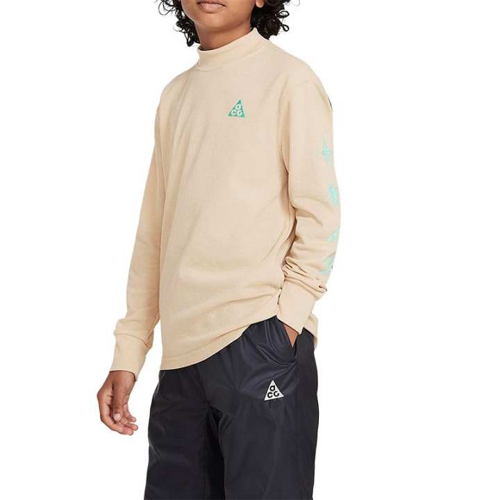 Nike Nike Grade School T Shirts Crew Neck Moderate