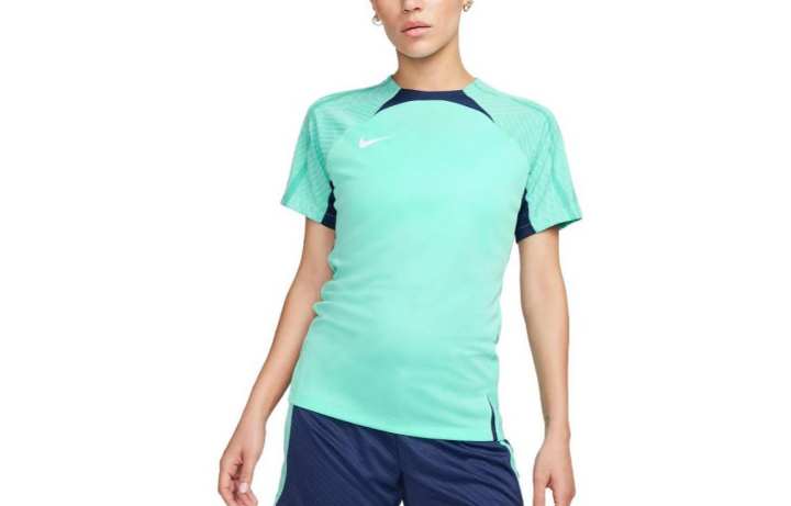 Nike Nike T Shirts Women's Green Crew Neck Moderate Other