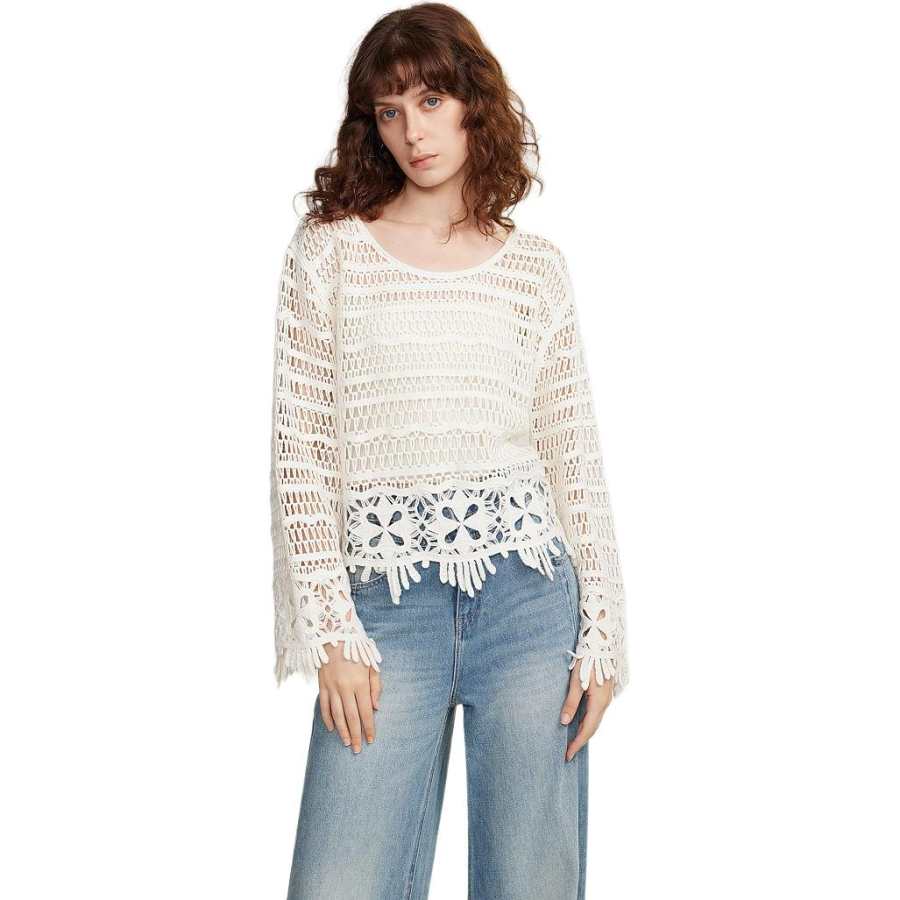ELLE Sweaters Women's Ecru Crew Neck Thin Other