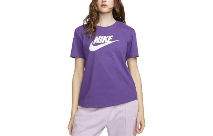 Nike Nike T Shirts Women's Purple Crew Neck Moderate Straight Fit