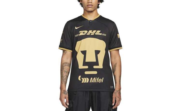Nike Nike Soccer Jerseys Men's Black Moderate Straight Fit