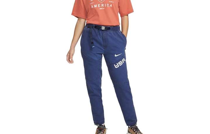 Nike Nike Casual Pants Women's Blue Moderate Cuffed Pants