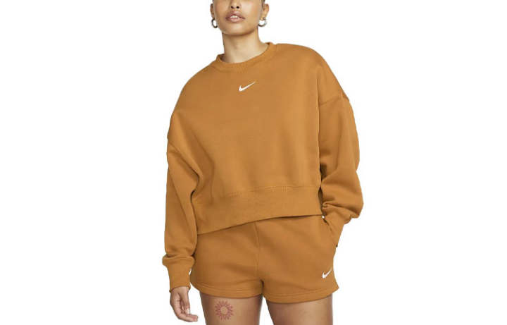 Nike Nike Sweatshirts Women's Caramel Crew Neck Moderate Regular