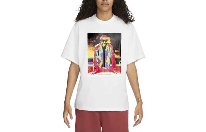 Nike Nike T Shirts Unisex White Crew Neck Moderate Straight Fit