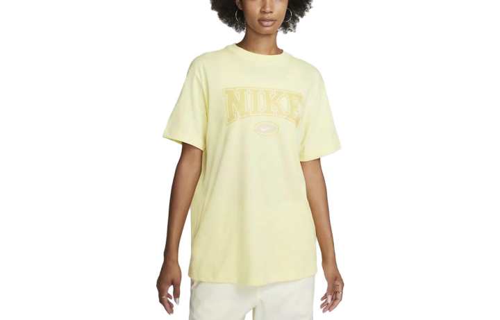Nike Nike T Shirts Women's Light Yellow Crew Neck Moderate Straight Fit