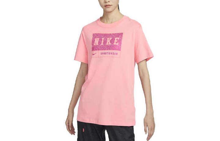 Nike Nike T Shirts Women's Coral Crew Neck Moderate Straight Fit
