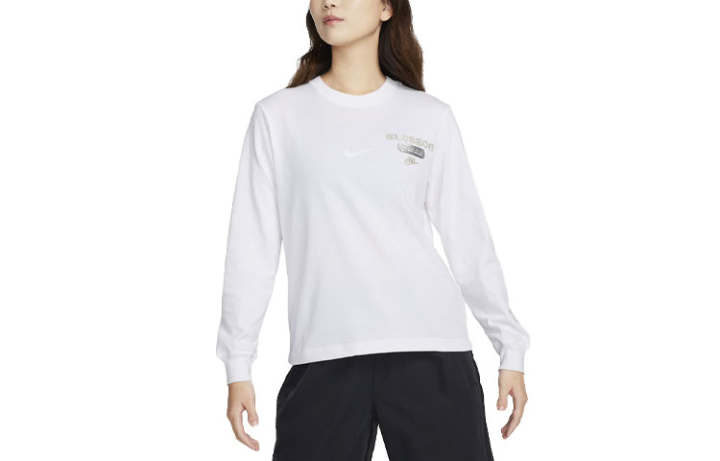 Nike Nike T Shirts Women's White Crew Neck Moderate Straight Fit
