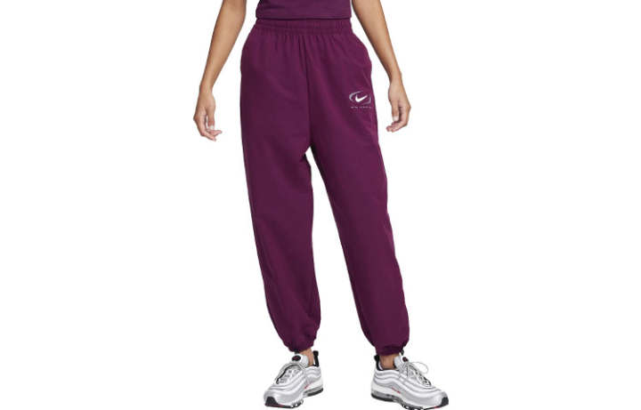 Nike Nike Casual Pants Women's Burgundy Moderate Cuffed Pants