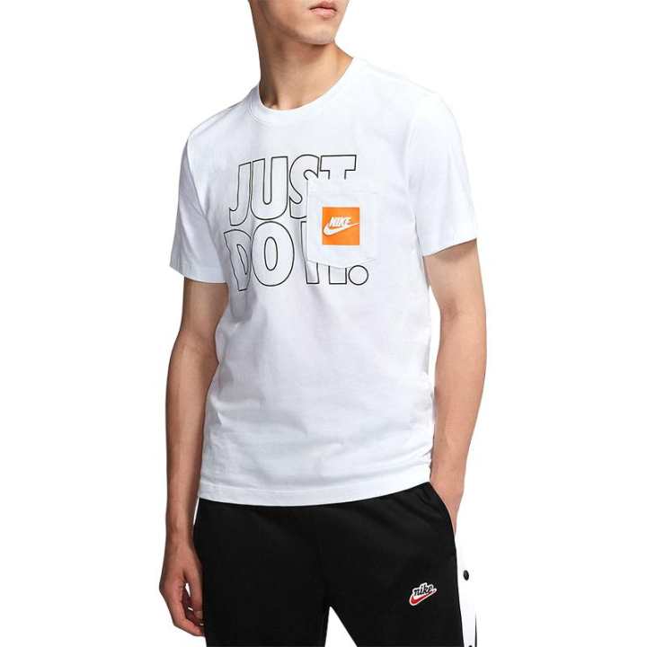 Nike Nike T Shirts Men's White Crew Neck Moderate Straight Fit