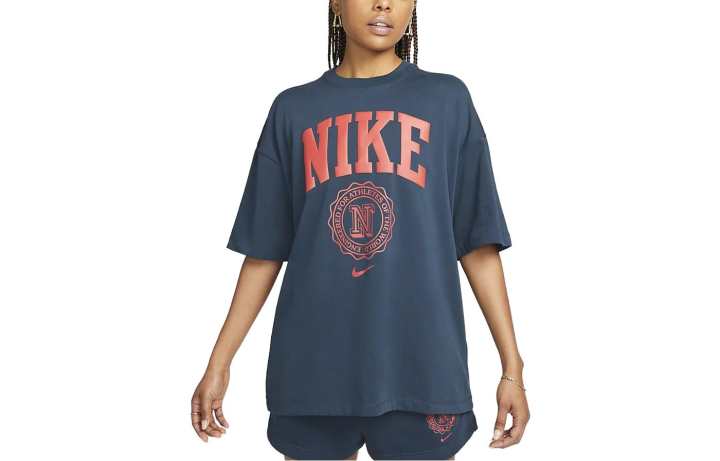 Nike Nike T Shirts Women's Marine Blue Crew Neck Moderate Straight Fit