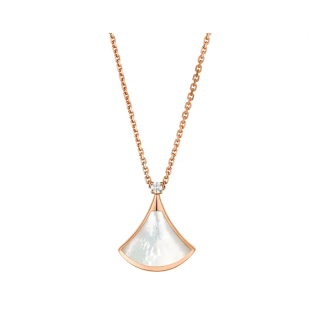 BVLGARI Divas'Dream Diamond 18K Rose Gold With Mother Of Pearl Necklaces Unisex Rose Gold