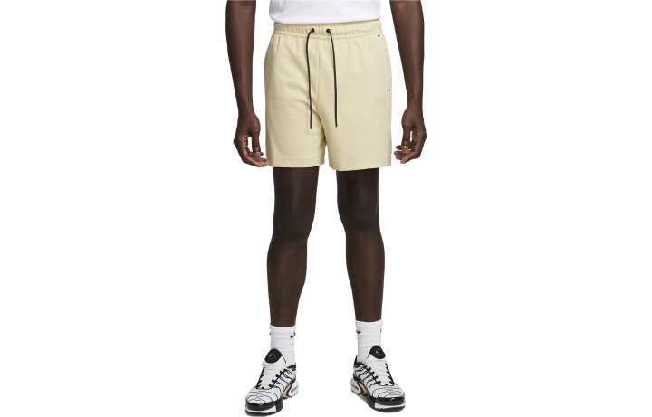 Nike Nike Casual Shorts Men's Yellow Moderate