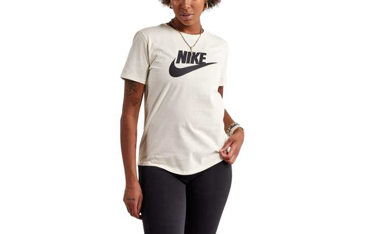 Nike Nike T Shirts Women's White Crew Neck Moderate Other
