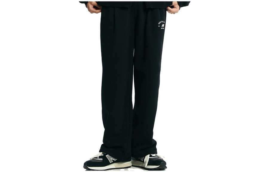 New Balance New Balance Casual Pants Men's Black Moderate Straight Fit Pants