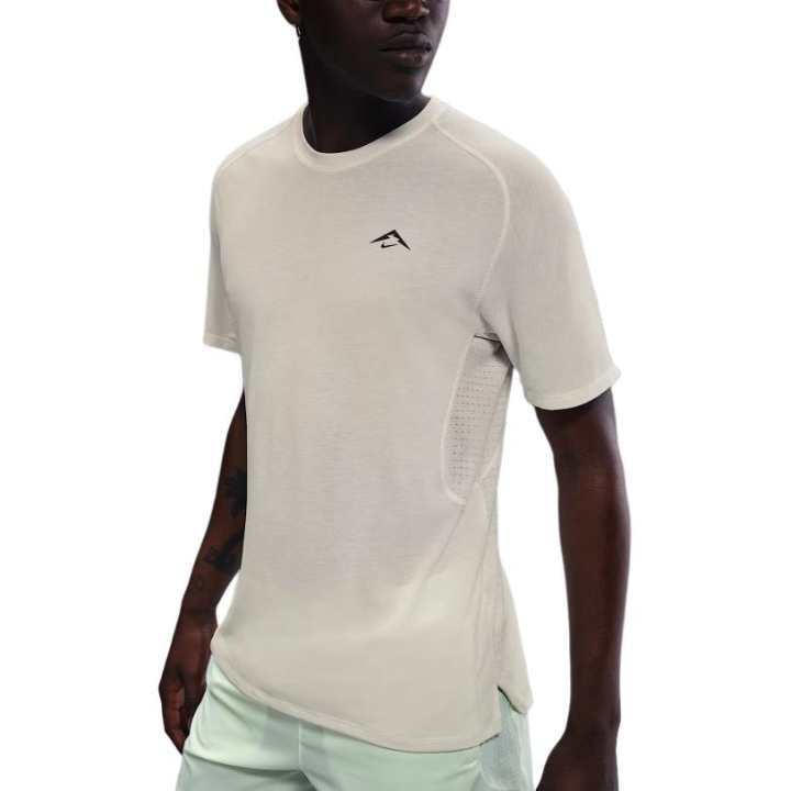 Nike Nike Nike Solar Chase Men's Dri-FIT Adv Short-Sleeve Running Top