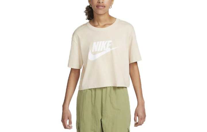 Nike Nike T Shirts Women's Ivory Crew Neck Moderate Straight Fit
