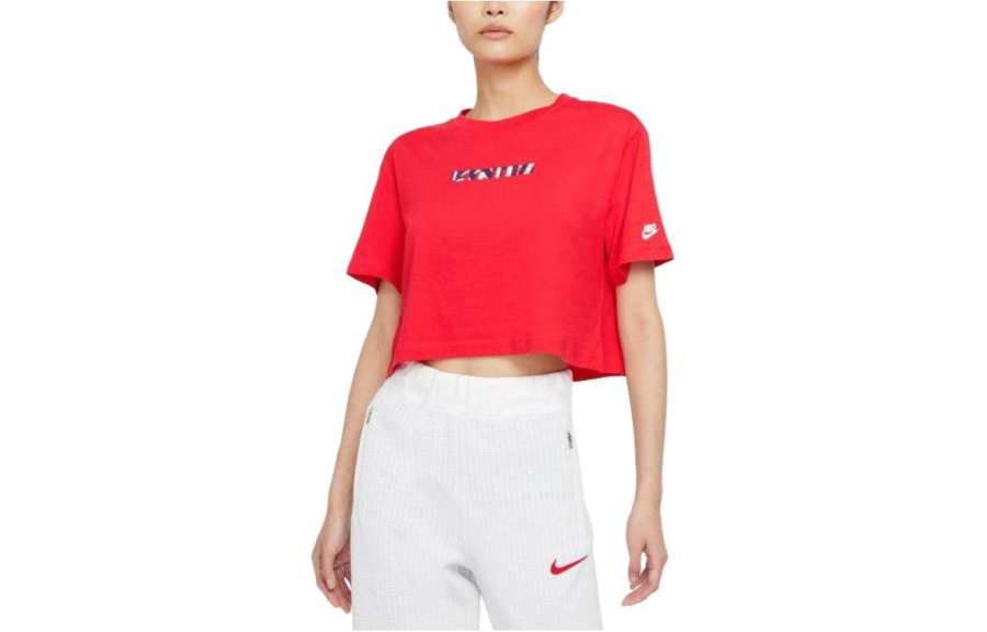 Nike Nike T Shirts Women's Red Crew Neck Moderate Straight Fit