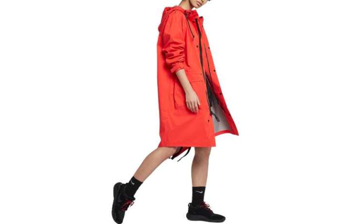 Nike Nike Coats Women's Light Red/Black Hooded Moderate