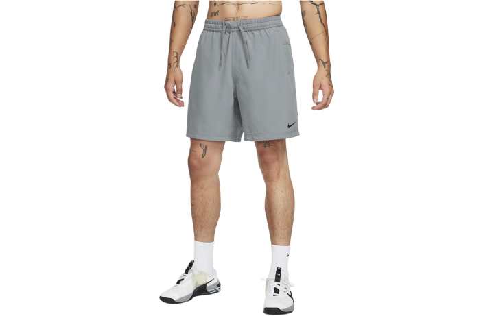 Nike Nike Form Men's Dri-FIT 7" Unlined Versatile Shorts