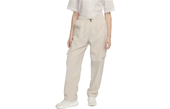 Nike Nike Sportswear Essential Women's High-Rise Woven Cargo Pants