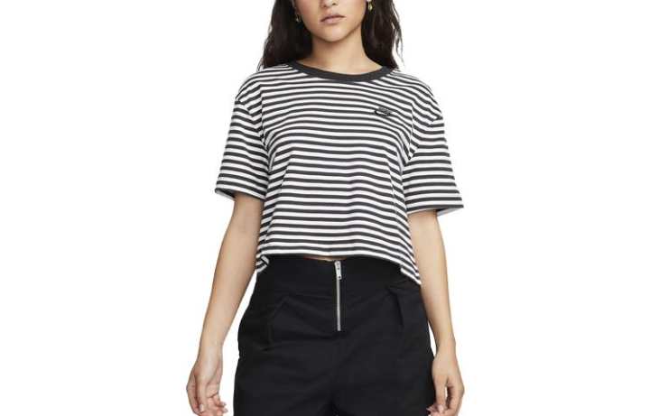 Nike Nike Sportswear Essentials Drop Shoulder Sleeve T Shirt Women's Black