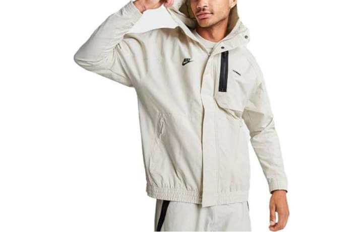 Nike Nike Jackets Men's White Hooded Moderate Other