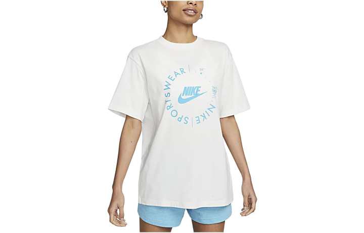 Nike Nike T Shirts Women's White Crew Neck Moderate Straight Fit