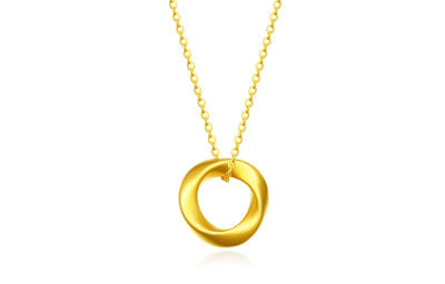 KING TAI SANG Mobius Loop Pendant, Minimalist Fashion Endless Love Bonded For Life Fortune Bead Gold Lock Chain