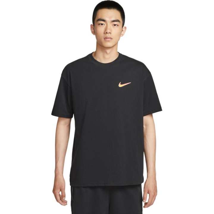 Nike Nike T Shirts Men's Black Crew Neck Moderate Straight Fit