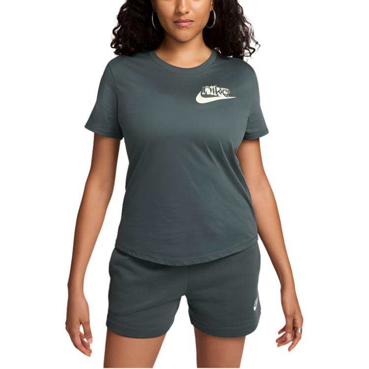 Nike Nike Sportswear Club T shirt